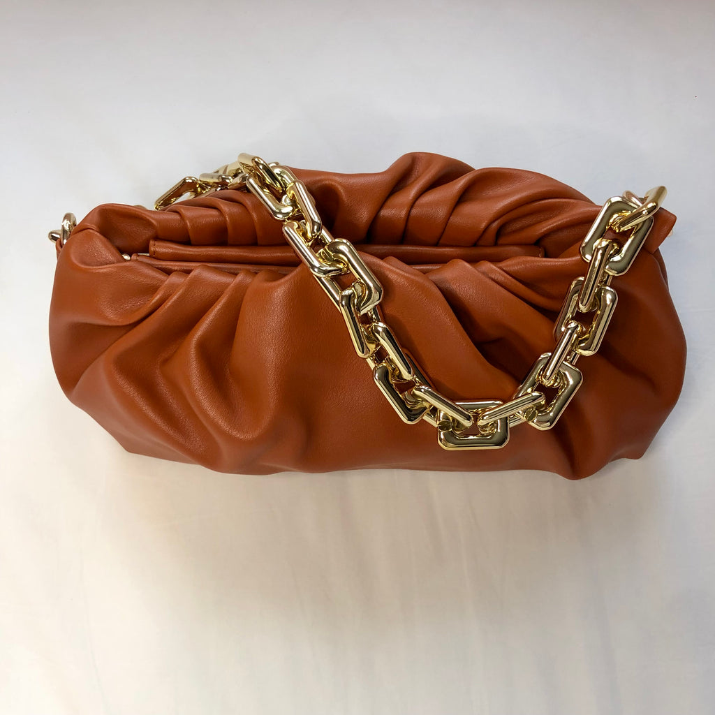 The IT girl pouch chain bag - Celeb Threads