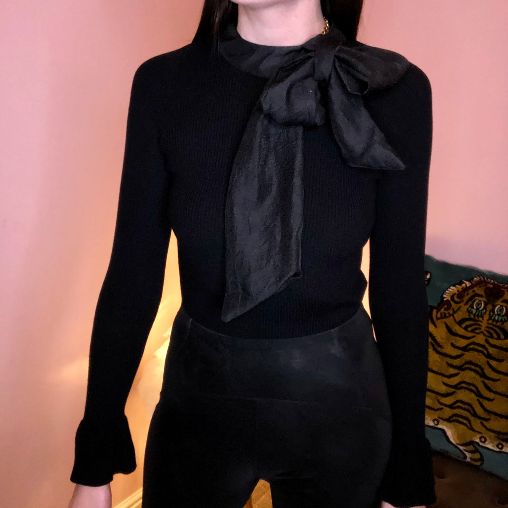 RIVER BLACK PUSSY BOW RIBBED TOP - Celeb Threads